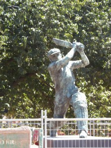 Don Bradman Statue